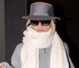 Nicollette Sheridan s'apprête à aller dans une boutique Louboutin