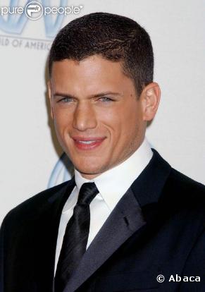 Le beau tatoué de Prison Break, Wentworth Miller, 36 ans, fait chavirer le coeur de beaucoup de monde. Si les rumeurs vont bon train sur sa vie privée, il ne laisse rien filtrer, ce qui nous permet de toujours rêver.