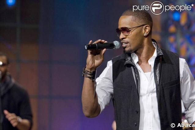 Il est cool, gagne aussi bien des Oscars (Ray) que des disques d'or (Golddigger) : il s'appelle Jamie Foxx ! 	L'acteur américain de 40 ans est plutôt discret sur sa vie privée - on le voit rarement en 	charmante compagnie à part avec sa fille...