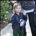 Kingston, le fils de Gwen Stefani, sait faire du vélo... sans petites roulettes !
