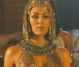 Sofia Essaïdi dans Cléopâtre, la dernière reine d'Egypte, de Kamel Ouali