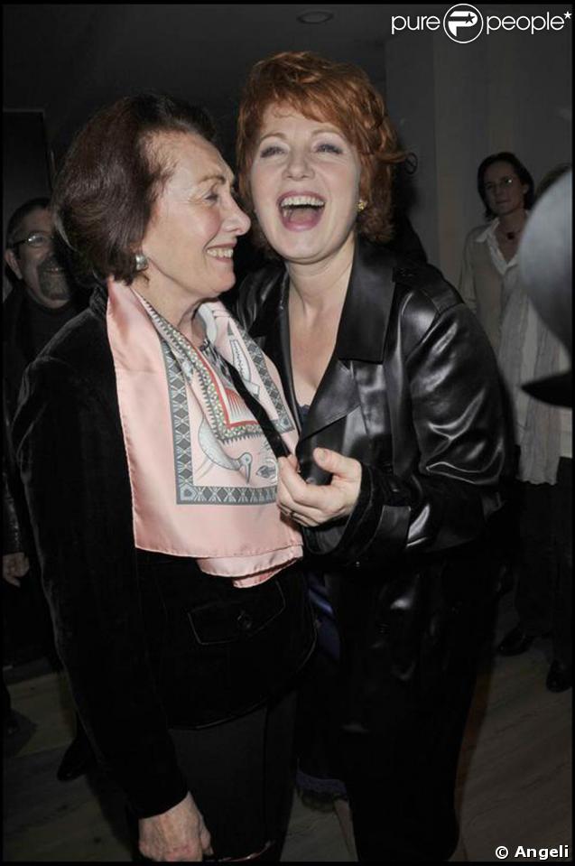 Véronique Genest, avec sa maman, présente sa pièce  Madame Butterlight . 28/01/09