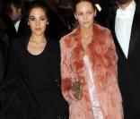 Vanessa Paradis et sa soeur Alysson à la 7ème édition du dîner de la mode 2009 