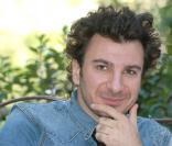 Michaël Youn s'installe au Maroc
