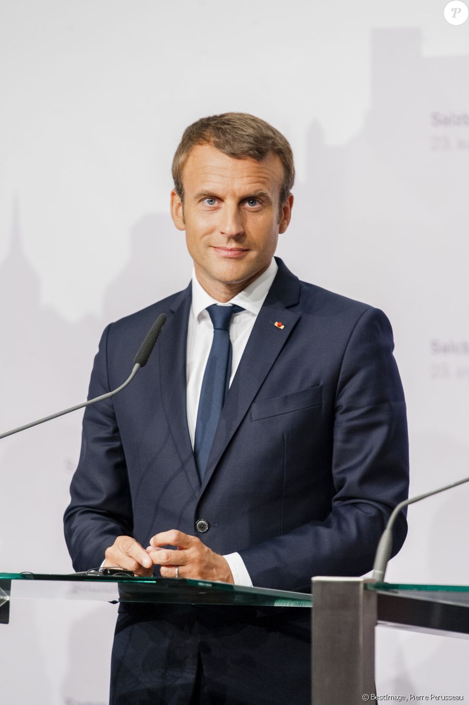 Emmanuel Macron, président de la République Française, lors de la conférence de presse du sommet de Salzbourg. Autriche, le 23 août 2017. © Pierre Perusseau/Bestimage