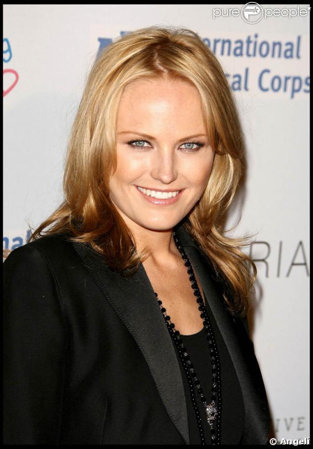 Malin Akerman et son regard bleu acier... qui nous tellement fondre ! 