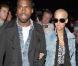  Kanye West et sa belle (super belle), lors du défilé Vivienne Westwood le 21 février à Londres ! Ils sont assortis et c"est réussi ! 