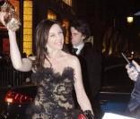 Coulisses et potins des César 2009 : Elsa Zylberstein arrive seule au Fouquet's 