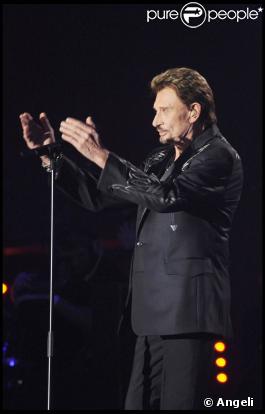Johnny Hallyday aux 24e Victoires de la Musique : une Victoire d'honneur et un live... en famille !