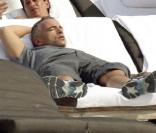 Eros Ramazzotti se repose sur une plage de Miami ! 01/03/09