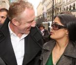 Salma Hayek et François-Henri Pinault à la sortie du défilé Balenciaga ce jeudi matin à Paris