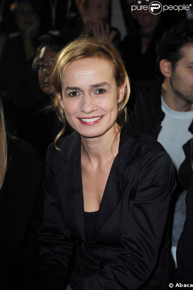 Sandrine Bonnaire au défilé Maison Martin Margiela