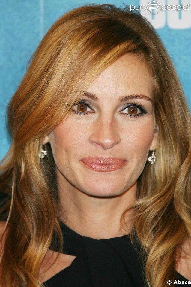 Julia Roberts, une beauté à couper le souffle, le jeudi 12 mars 2009, au Gaumont Marignan des Champs-Elysées, à l'occasion de l'avant-première parisienne de 