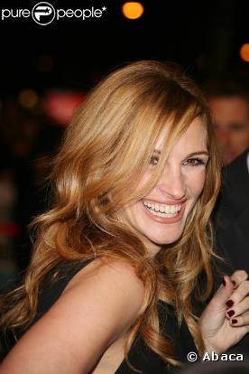 Julia Roberts et son incroyable et légendaire sourire, le jeudi 12 mars 2009, au Gaumont Marignan des Champs-Elysées, à l'occasion de l'avant-première parisienne de "Duplicity" !