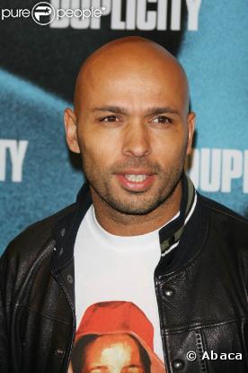 Eric Judor, fan de Julia Roberts, s'était déplacé sans Ramzy, le jeudi 12 mars 2009, au Gaumont Marignan des Champs-Elysées, à l'occasion de l'avant-première parisienne de "Duplicity" !