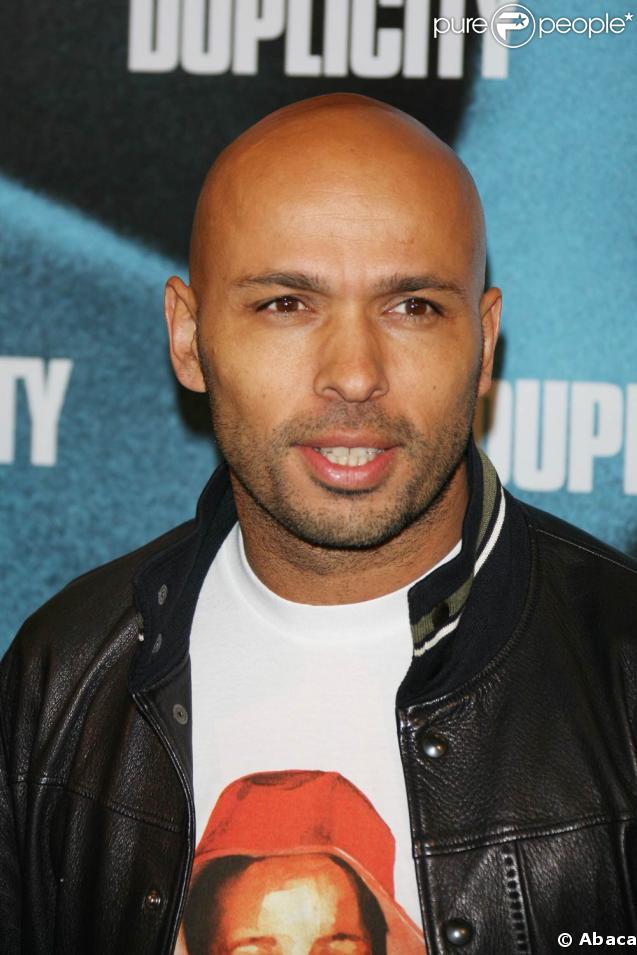 Eric Judor, fan de Julia Roberts, s'était déplacé sans Ramzy, le jeudi 12 mars 2009, au Gaumont Marignan des Champs-Elysées, à l'occasion de l'avant-première parisienne de 