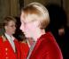 En 1997, pour les noces d'or d'Elizabeth, Zara adoptait le look "sapin de Noël", empruntant au passage un couvre-lit royal pour se tenir chaud...