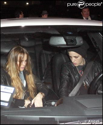 Samantha Ronson et Lindsay Lohan se rendant à un dj set à Hollywood le 12 mars 2009