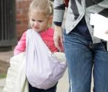 Violet Affleck visite sa nouvelle école à Los Angeles avec sa mère et une nounou 