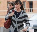 Jennifer Garner visite la nouvelle école de a fille à Los Angeles