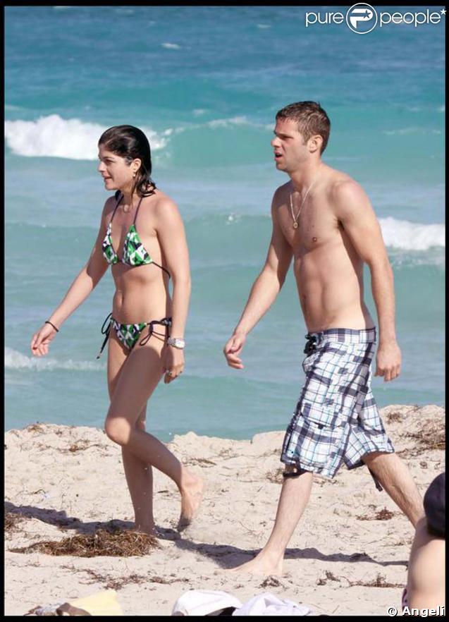 Selma et Mikey retournent sur le sable chaud de Miami Beach.  