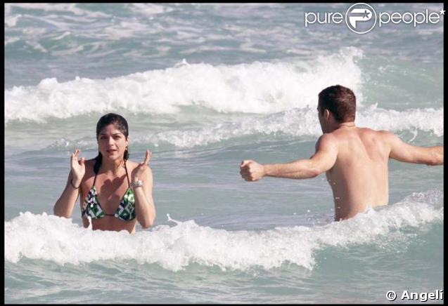 Selma Blair et Mikey Day le 7 mars 2009 à Miami 