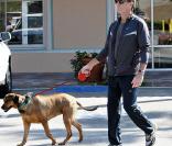 Pierce Brosnan et Woofy