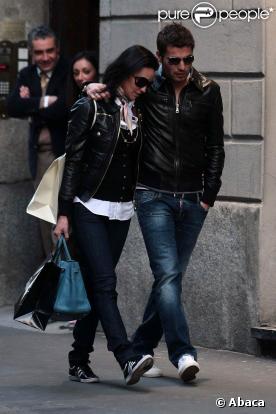 Adrian Mutu et sa femme Consuelo, lors de leur passage à Milan, le 16 mars 2009.