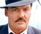 Stacy Keach, alias Mike Hammer 