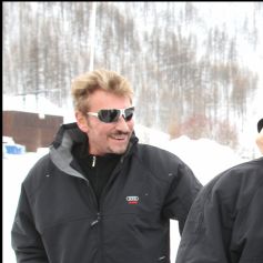 David, Johnny et Laeticia Hallyday au Val d'Isère dans le cadre de la Descente de la Coupe du monde de Ski en février 2008