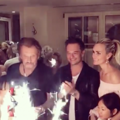 Le 16 juin 2017 sur Instagram, Laeticia Hallyday avait publié une vidéo pour l'anniversaire de Johnny, qui fêtait ses 74 ans. Le Taulier était entouré d'une famille soudée. Son fils David et sa femme Laeticia affichaient un front uni.