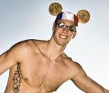 Alain Bernard et ses oreilles de Mickey... olympiques !