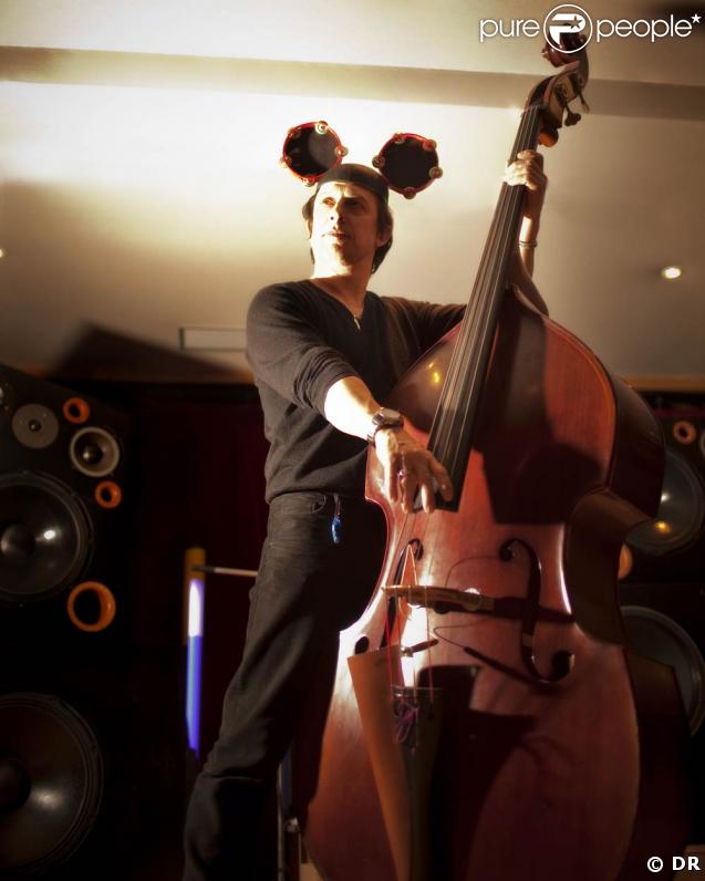 Eric Serra et ses oreilles de Mickey très... musicales !