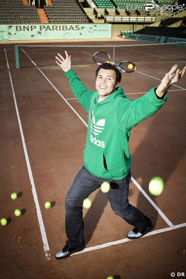 Jo-Wilfried Tsonga et ses oreilles de Mickey... colorées et tennistiques !