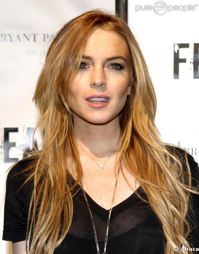 Lindsay Lohan... un peu sexy, tout en transparence... 