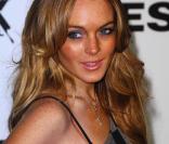 Lindsay Lohan... nous invite à une petite partie d'échecs sur sa robe... mat ! 