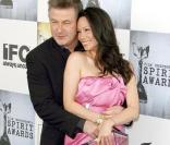Alec Baldwin toujours proche des jolies femmes ! Ici avec Lucy Liu 
