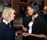 Cocktail party organisée à Buckingham par la reine Elizabeth : Michelle Obama et Camilla Parker-Bowles 