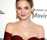 Une Winona Ryder absolument divine sur tapis rouge !