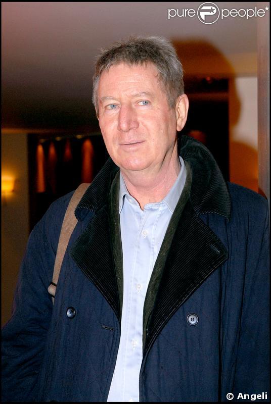 Régis Wargnier assure l'écriture avec Stéphane Giusti du téléfilm Douce France pour France 2