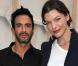 Marc Jacobs et Milla Jovovich en backstage du défilé Vuitton à Paris en mars 2009 