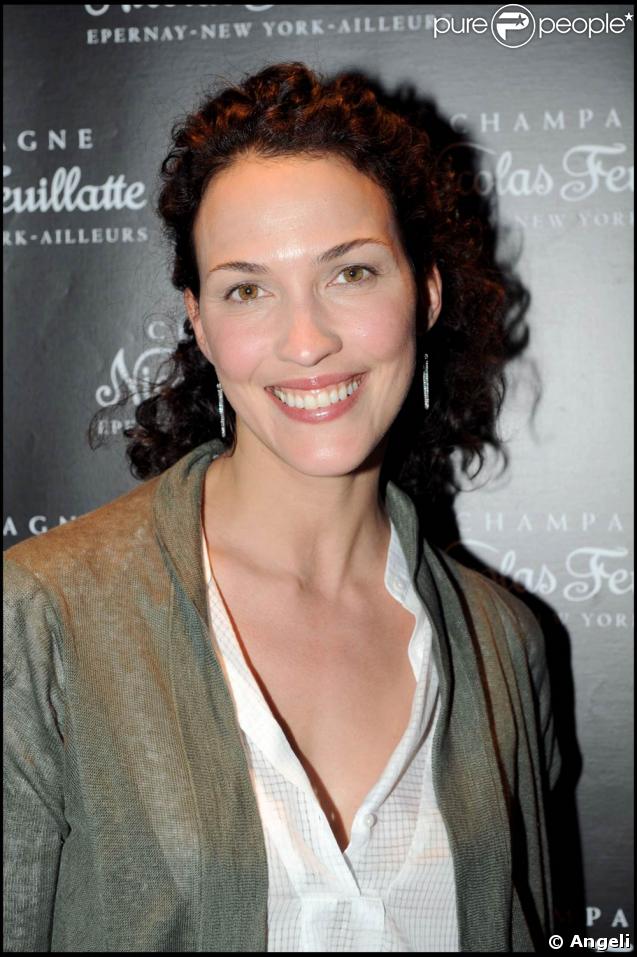 Linda Hardy, à l'occasion de la soirée Nicolas Feuillate, au Palais de Tokyo, le 7 avril 2009 !