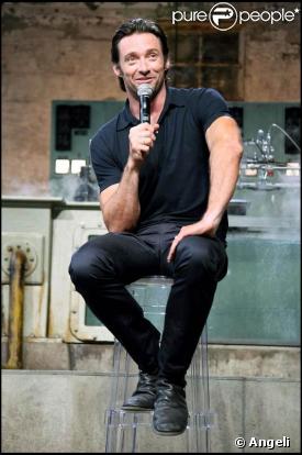 Le sexy Hugh Jackman donne une conférence de presse pour son prochain film  X-Men Origins : Wolverine . 07/04/09 