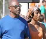 Brandy et son père lors de la fête de l'école de sa fille Sy'rai à Los Angeles