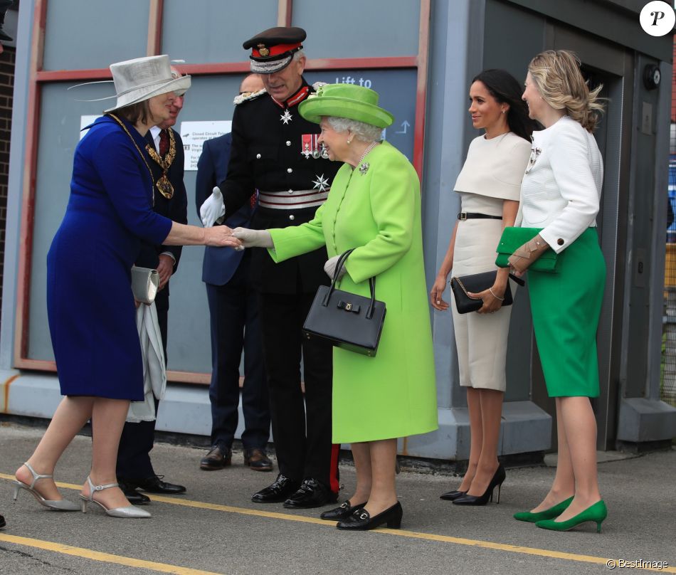 CASA REAL BRITÁNICA - Página 26 4119856-la-duchesse-de-sussex-meghan-markle-effe-950x0-1