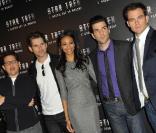 J.J. Abrams, Eric Bana, Zoe Saldana, Zachary Quinto et Chris Pine, lors de la promotion de 