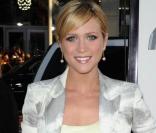 Brittany Snow était hier à Los Angeles pour la promotion de 