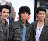 Les Jonas Brothers étaient hier à Los Angeles pour la promotion de 
