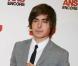 Suivez Zac Efron en tournée marathon promo... découvrez les dessous de la BO de son film ! Ouf, c'est fatiguant...