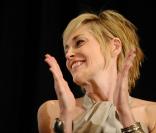 Sharon Stone à la conférence de presse du sommet qui aura lieu la semaine prochaine et qui réunira les 15 premières dames de 15 pays d'Afrique. 16/04/09